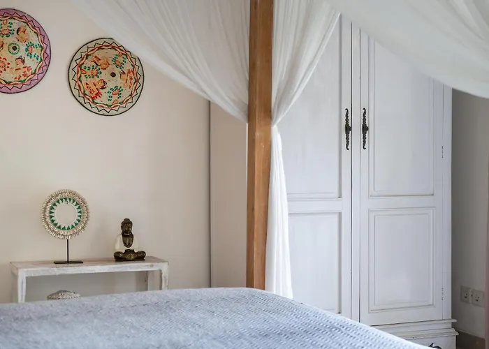 Tara By Finder Villa